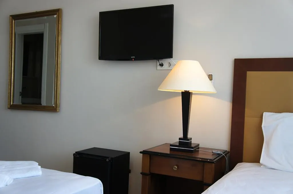 Academia Hotel Istanbul 2*,